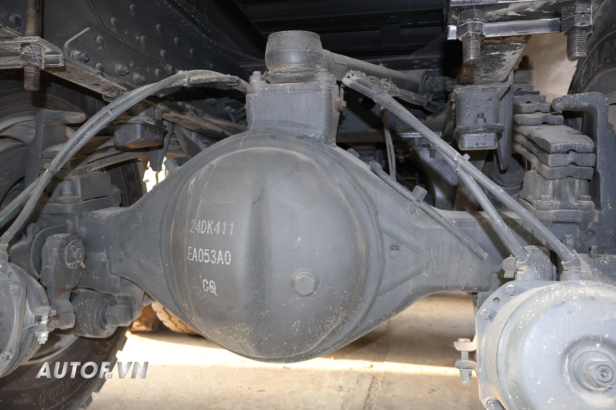 Xe tải Chenglong 5 chân H7 360Hp Thùng 9m7 (03/2026)